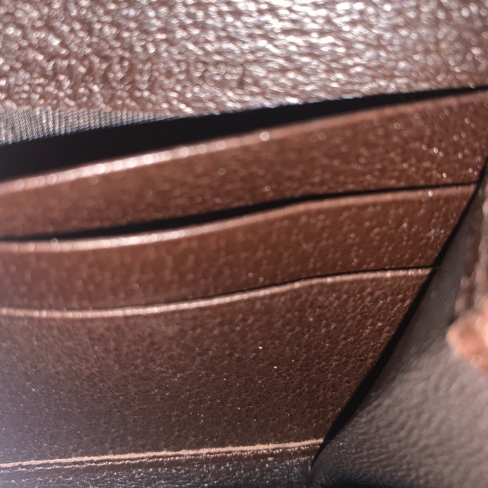 Authentic Gucci Wallet - Picture 8 of 13